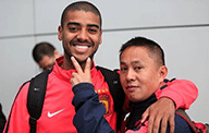 中国男足战平新加坡，球迷期待归化球员阿兰的回归
